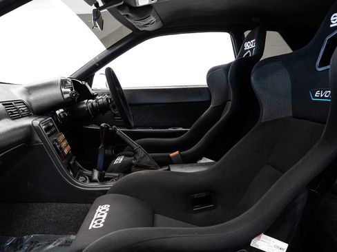 Used 1991 Nissan Other Nissan Models image 45