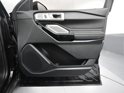 Used 2024 Ford Explorer ST w/ Technology Package image 56