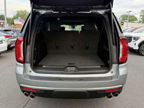 Certified 2024 GMC Yukon XL Denali w/ Advanced Technology Package AWD/4WD image 11