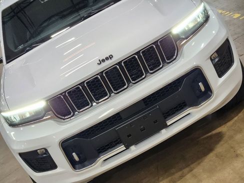 Used 2021 Jeep Grand Cherokee L Overland RWD image 17