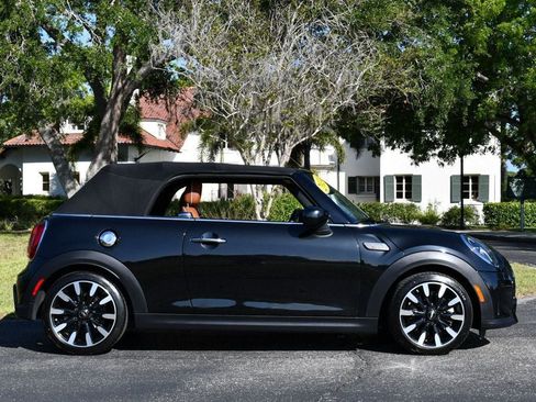 Used 2024 MINI Cooper S w/ Signature Upholstery Package FWD image 47