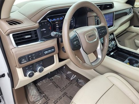 Used 2021 GMC Yukon Denali image 20