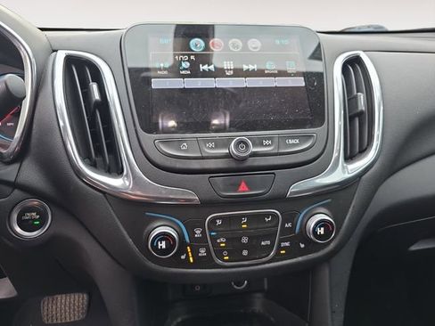 Used 2018 Chevrolet Equinox LT w/ Sun & Infotainment Package AWD/4WD image 10
