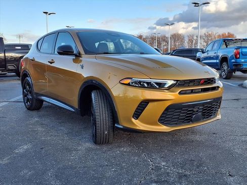 Used 2024 Dodge Hornet R/T w/ R/T Blacktop Package image 27