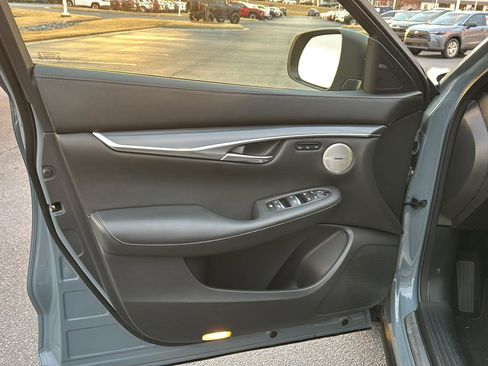 Used 2023 INFINITI QX50 Sport image 14