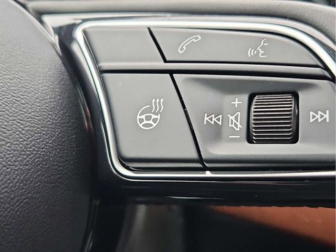 Used 2023 Audi A4 2.0T Premium w/ Convenience Package image 27