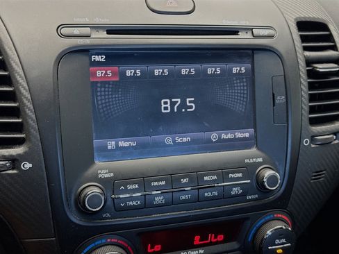 Used 2015 Kia Forte Koup SX w/ SX Premium Package FWD image 11