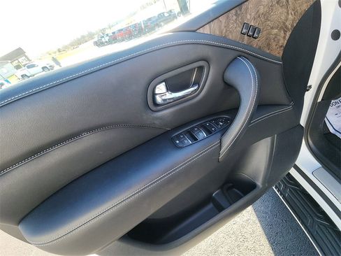 Used 2024 INFINITI QX80 Premium Select w/ Cargo Package image 13