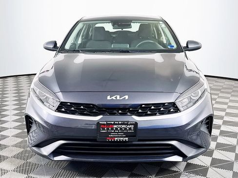 Used 2024 Kia Forte LX FWD image 2