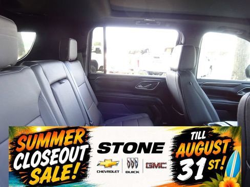 Certified 2024 Chevrolet Suburban Z71 w/ Luxury Package AWD/4WD image 22