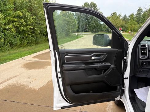 Used 2025 RAM 1500 Big Horn AWD/4WD image 13