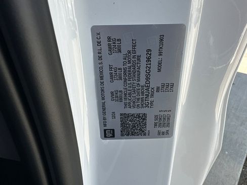 New 2025 GMC Sierra 1500 Pro AWD/4WD image 22