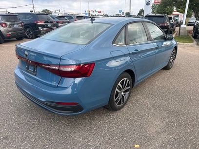 Certified 2025 Volkswagen Jetta SE