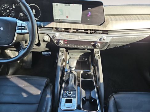 Used 2024 Kia Telluride SX Prestige image 11