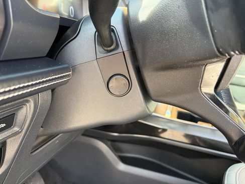 Used 2023 Ford F150 Lightning Platinum image 14