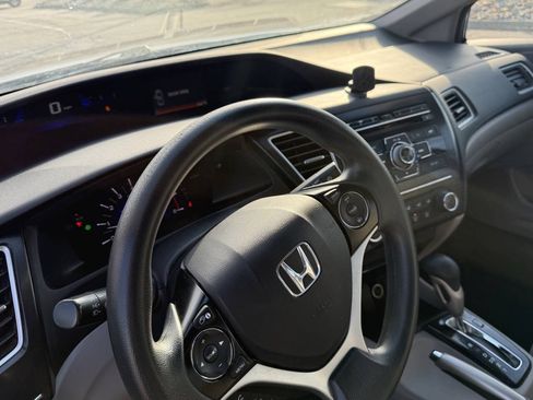 Used 2013 Honda Civic LX image 11