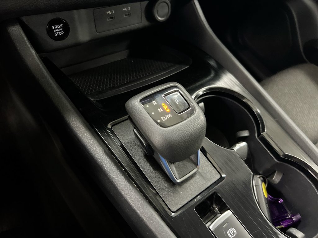 Used 2024 Nissan Rogue SV FWD image 17