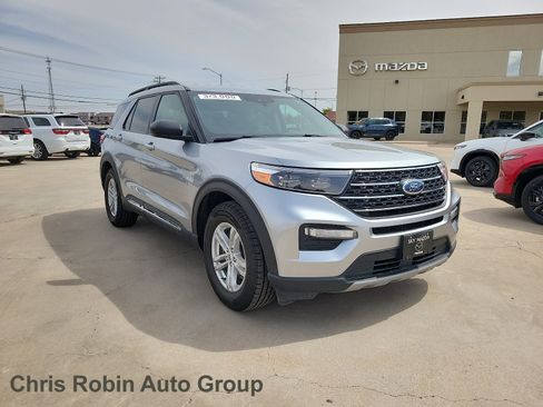 Used 2024 Ford Explorer XLT w/ Equipment Group 202A RWD image 1