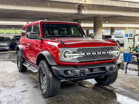 New 2025 Ford Bronco Badlands w/ Sasquatch Package image 3