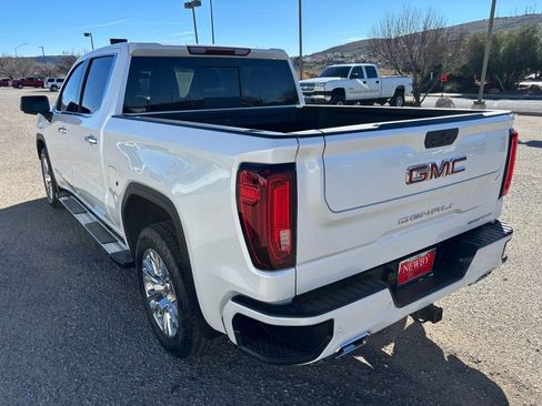 Used 2022 GMC Sierra 1500 Denali image 8