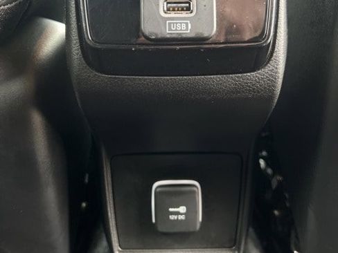 Certified 2025 Jeep Compass Limited image 14