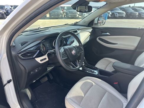 Used 2022 Buick Encore GX Essence w/ Advanced Technology Package FWD image 11
