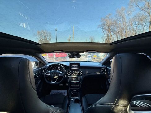 Used 2018 Mercedes-Benz CLA 250 4MATIC image 32