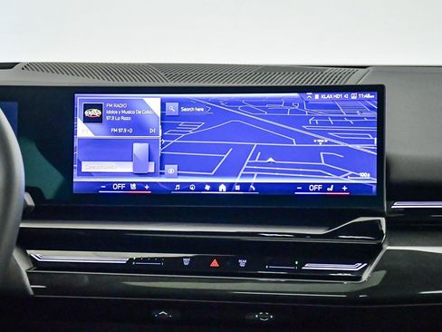 Used 2025 BMW 530i w/ Premium Package image 14