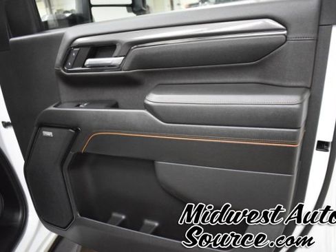 Used 2024 GMC Sierra 3500 AT4 w/ AT4 Premium Plus Package AWD/4WD image 31
