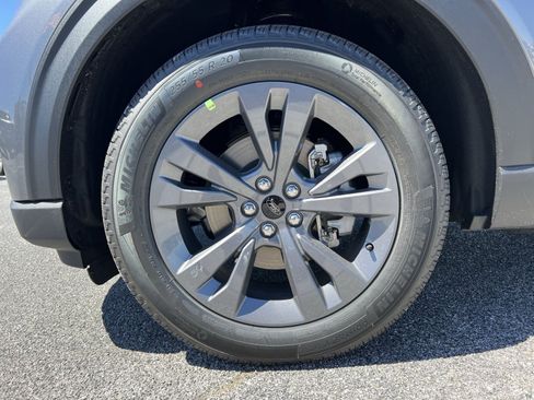 New 2026 Ford Explorer Active w/ Active Comfort Package AWD/4WD image 12