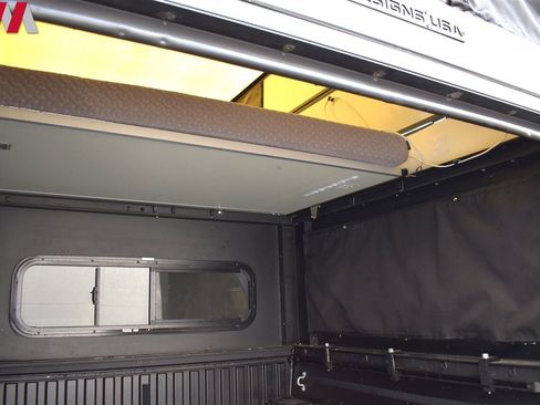 Used 2020 Toyota Tacoma TRD Off-Road w/ TRD Premium Off Road Package image 32