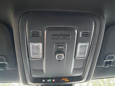 Used 2024 Chevrolet Tahoe LT AWD/4WD image 31