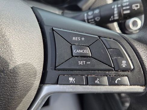 Used 2021 Nissan Kicks SV image 23