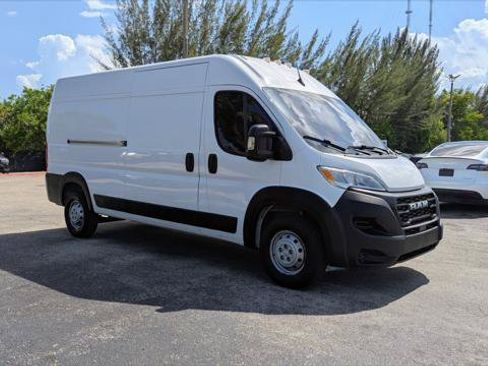 Used 2023 RAM ProMaster 2500 FWD image 11