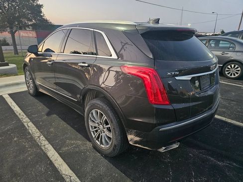 Used 2018 Cadillac XT5 Luxury w/ Driver Awareness Package FWD image 6