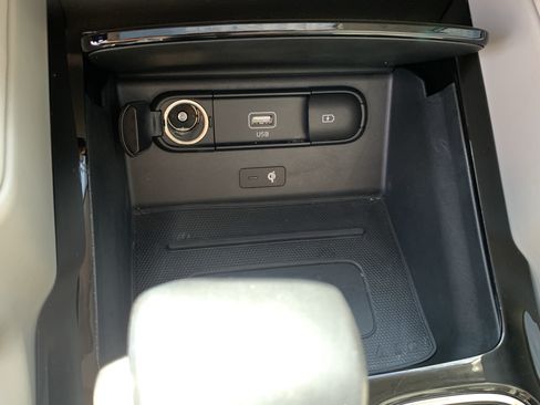 Used 2021 Kia Telluride EX w/ EX Premium Package AWD/4WD image 30
