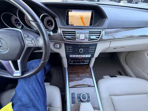 Used 2016 Mercedes-Benz E 350 Sedan image 20