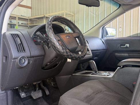 Used 2010 Ford Edge SE image 12