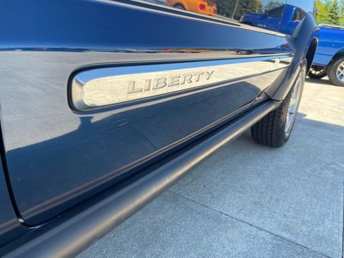 Used 2005 Jeep Liberty Limited AWD/4WD image 21