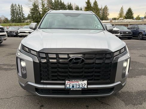Used 2023 Hyundai Palisade SEL image 2