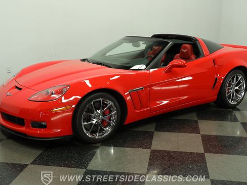 Used 2013 Chevrolet Corvette Grand Sport w/ 2LT Preferred Equipment Group RWD image 6