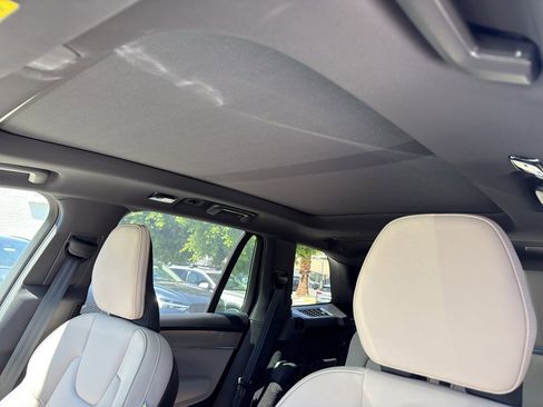 New 2026 Volvo XC90 T8 Plus w/ Protection Package Premier AWD/4WD image 23