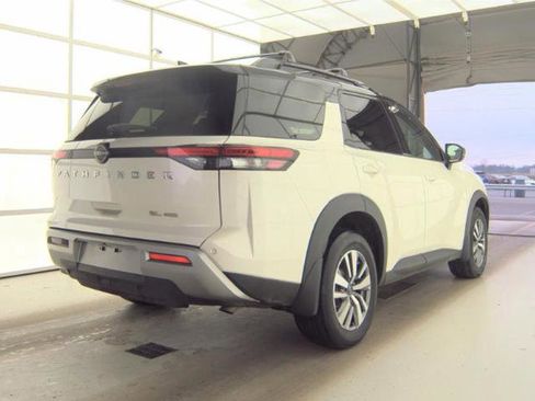 Used 2023 Nissan Pathfinder SL w/ Lighting Package (N92) image 3