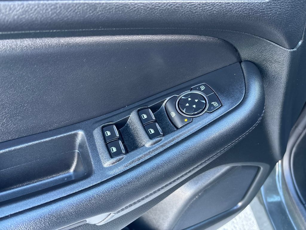 Used 2024 Ford Edge SEL w/ Convenience Package AWD/4WD image 12
