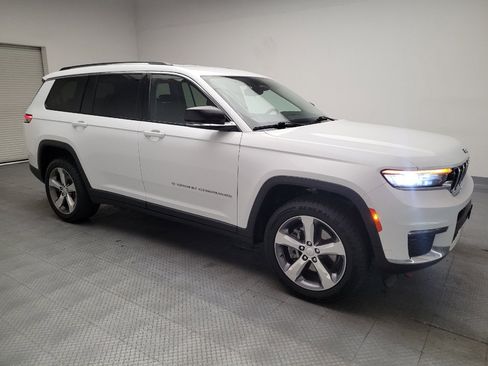 Used 2021 Jeep Grand Cherokee L Limited RWD image 11