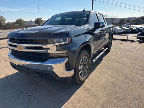 Used 2020 Chevrolet Silverado 1500 LT w/ Texas Edition image 3