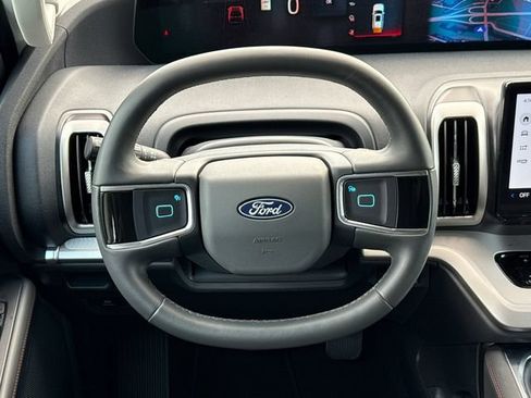 Used 2025 Ford Expedition Max Active RWD image 26