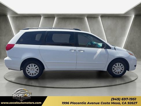Used 2009 Toyota Sienna LE FWD image 6