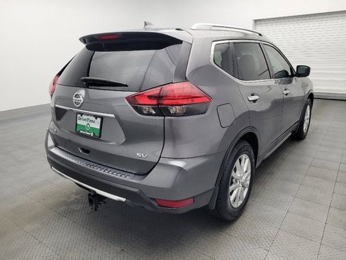 Used 2017 Nissan Rogue SV image 9