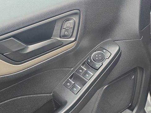 Certified 2022 Ford Escape SE w/ Convenience Package image 20